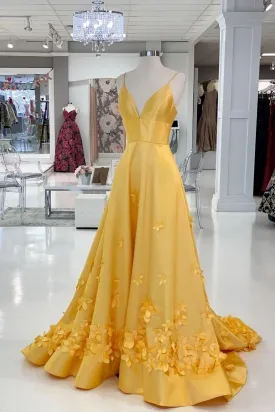 Elegant Yellow Prom Dress With Flowers