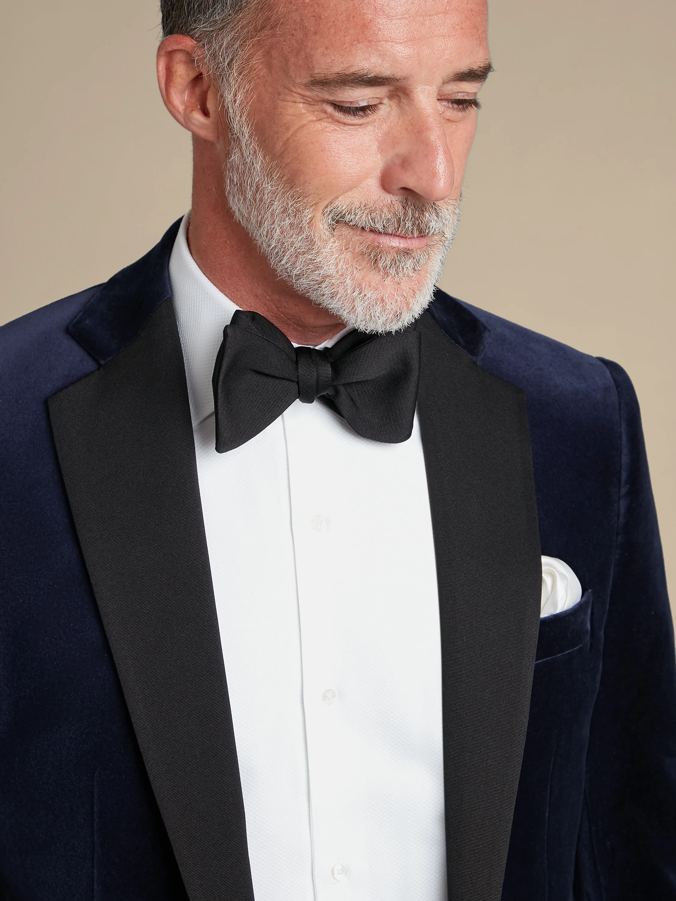 Single-Breasted Navy Velvet Dinner Jacket Hire